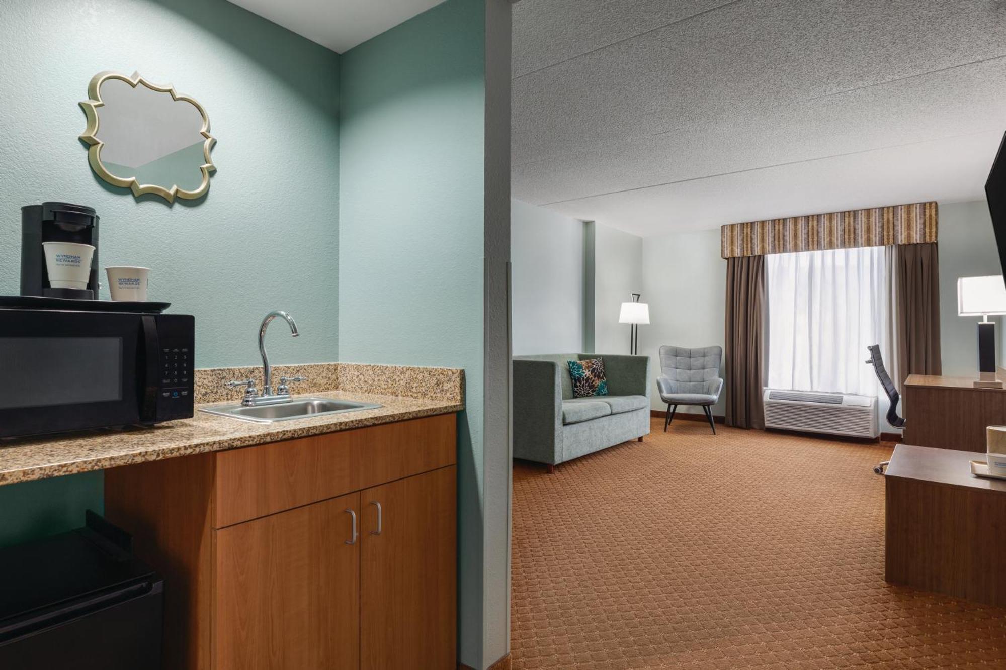 Wingate By Wyndham Louisville East Eksteriør billede